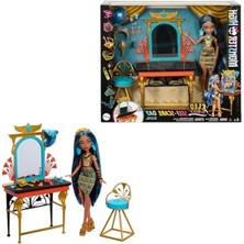 MarkEntegra Monster High Cleo De Nile Bakım Günü Bebek, Saklama Alanı Olan Makyaj Masası, Saç ve Takı Aksesuarlarıyla Oyun Seti, HXH96