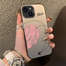 Ucuc iPhone 14 Plus/15 Plus Uyumlu Sert Akrilik Arka Silikon Kenar Lens Koruma Şık Baskı Kılıf