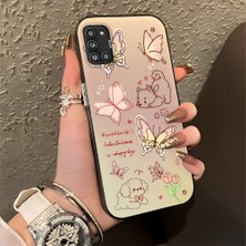 Ucuc Samsung Galaxy A31 Uyumlu Sert Akrilik Arka Silikon Kenar Lens Koruma Şık Baskı Kılıf