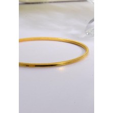 INNUENDO JEWELRY 925 Ayar Gümüş Üzeri 22 Ayar Altın Kaplama 15 Gram Ajda Bilezik Kadın Şık Klasik Bilezik