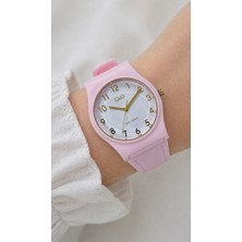 Q&Q Su Geçirmez Pembe Renk Beyaz Kadran Silikon Kordonlu Genç Kız Kol Saati