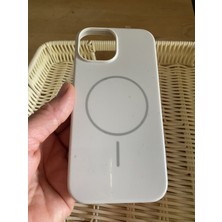 Husta Aksesuar iPhone 15 Uyumlu Magsafe Özellikli Içi Lansman Kadife Korumalı Sert Silikon Kılıf -Krem