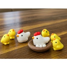 Modela Sevimli Tavuk Ailesi Seti | Dekoratif Mini Figür Seti (Anne Tavuk & Civcivler) – Pla+