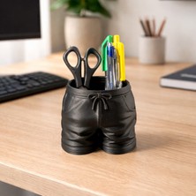 Modela Eşofman Tasarımlı Kalemlik | Komik Masa Üstü Organizer – Ofis & Ev Dekoru (Pla+)