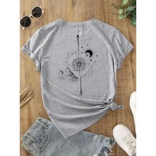 Nigrum Pardus Yuvarlak Yaka Pusula Sırt Baskılı Yeni Trend Kız Çocuk Şık T-Shirt