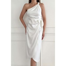 Zishan Fashion Tek Omuzdan Askılı Parlak Saten Kumaş Kuşak Detaylı Midi Kadın Abiye Gece Şık Kadın Elbise STP-003