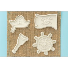 Özgürce Temalı Kurabiye Kalıbı Seti 4’lü, Gemi, Bayrak, Şapka ve Dürbün Figürleri