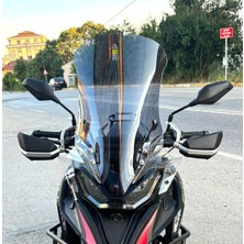 Motocam Qj Srt 900 Ön Cam 2023-2026 Model 61CM Füme Renkli 4mm
