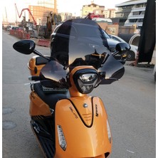 Motocam Yuki Gelato 150 Ön Cam 2023-2026 Model 43CM Siyah Renkli 4mm Aparatsız