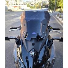 Motocam Sym Maxsym Tl 508 Ön Cam 2022-2026 Model 41CM Siyah Renkli 4mm Sportif