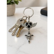 Herşey Nota Gotik Kanatlı Kalp ve Kuru Kafa Figürlü Metal Anahtarlık Unisex
