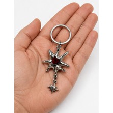 Herşey Nota Gotik Yıldız Tasarım Kırmızı Renk Detaylı Metal Anahtarlık Unisex