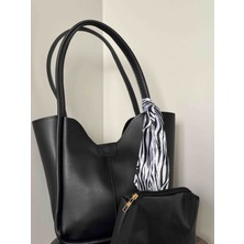 Nira Şık ve Kullanışlı Makyaj Çantalı Omuz Çantası