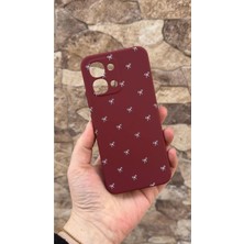 Vip Case Oppo A6 Pro Uyumlu Beyaz Fiyonk Desenli Silikon Darbe Emici Klasik Korumalı Rubber Kılıf