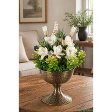 Yapay Çiçek Sitesi Darbeli Metal Saksıda Yapay Beyaz Manolya ve Sukulent Tanzimi 45 cm