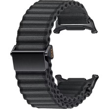 Caseonn Samsung Galaxy Watch Ultra 2025 Kordon Titanyum Tokalı Alpin Kumaş Kayış Siyah