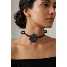 Petek Aksesuar Parlak Taşlı Çiçek Choker Kolye