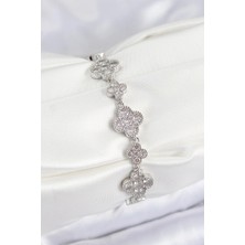 Yıldız Ticaret Mey Ithalat® Pirinç Zirkon Taşlı Yonca Model Gümüş Renk Vıp Seri Kadın Bileklik