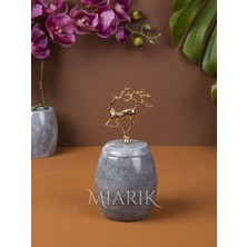 Özgürce Gri Mermer Desenli Pamukluk ile Şık Dekorasyon Aksesuarı