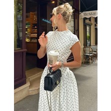 Vess Moda Belden Oturtmalı Puantiyeli Uzun Elbise