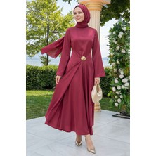 inStyle Eteği Allerli Broşlu Fuşya Saten Elbise