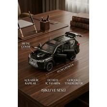 Craftivio 1:32 Ölçek Metal Model Araba LX600 Lüks Suv Jip - Işıklı Sesli Çek Bırak - Siyah