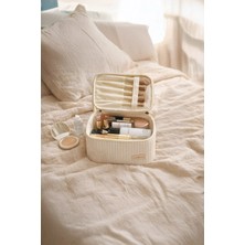 Valoa Vega Suni Deri Kapitone Makyaj Düzenleyici Çantası Bej Renkli Şık Tasarım