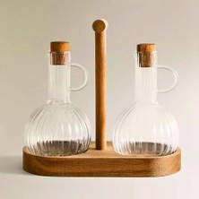 Esmo Home Dekoratif Cam Yağlık ve Sirkelik Seti 2'li | Bambu Standlı Şeffaf Cam Şişe | Zeytinyağı Sirke Sosluk Şişesi | Oluklu Tasarım Mutfak Masa Sunumluk