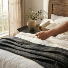 Esmo Home Orret Home Paslanmaz Siyah Metal Dikdörtgen Çay Kahve ve Sunum Tepsisi – Mat Siyah Modern Servis Tepsisi – Kaymaz Yüzeyli Şık Dikdörtgen Mutfak Tepsisi – Dayanıklı Çelik Ikram Tepsisi(Sunum Tepsisi)