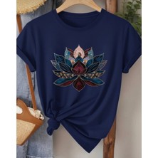 Nıgrum Pardus Yeni Sezon Yuvarlak Yaka Lotus Çiçeği Baskılı %100 Pamuk Battal Kadın T-Shirt