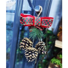 Özgürce Kozalaklı Kapı Süsü, Dekor ve Yılbaşı Süsü, Şık ve Eğlenceli Tasarım