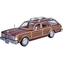 Alvera Collection 73331 1:24 1979 Chrysler Lebaron Town Country