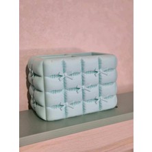 Özgürce Pofuduk Görünümlü 3 Gözlü Makyaj Organizeri Fırçalık ve Kalemlik