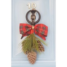 Özgürce Kozalak Kapı Süsü, Ev Dekoru ve Yılbaşı Süsü, Şık ve Sevimli Tasarım