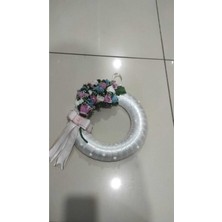 Özgürce Şık Kapı Süsü 35X35 Cm, Dekoratif ve Renkli Tasarım
