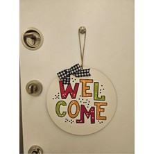 Özgürce Şirin Kapı Süsü – Evinize Hoşgeldin Teması ve Renkli Tasarım