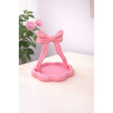 Özgürce Şık Dekoratif Fiyonklu Takı ve Aksesuar Standı, Düzenli ve Zarif Tasarım