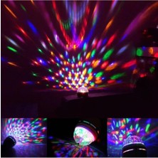 Özgürce 360 Derece Dönen Renkli Disco Lamba, Dekoratif ve Eğlenceli Işıklandırma