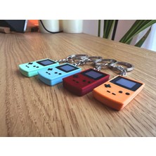 Özgürce Nostaljik Tasarımlı Retro Konsol Anahtarlık, Şık ve Hafif Hediye