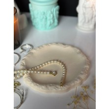 Özgürce Bej Renkli Takılık ve Anahtarlık Seti, Şık ve Kullanışlı Tasarım