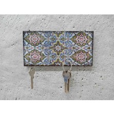 Özgürce Çini Desenli Ahşap Anahtarlık Askılığı, Şık ve Fonksiyonel Dekorasyon