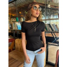 Efnaz Style Kadın Kısa Kollu Tek Omuzu Açık Büzgülü Viskon Bluz