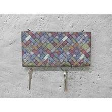 Özgürce Renkli Geometrik Desenli Ahşap Anahtarlık Askılığı, Şık ve Fonksiyonel Tasarım