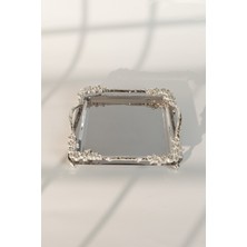 Özgürce Gümüş Gül Detaylı Kare Sunum Tepsisi 21X21 Cm, Ayaklı, Zarif ve Şık