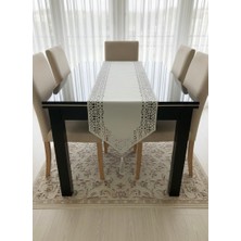 Minoza Sultan Model Kadife Kumaş Tül Detaylı Püsküllü Dekoratif Masa Örtüsü Runner