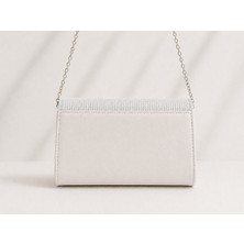 Krem Simli Kapaklı Zincir Askılı Abiye Çanta