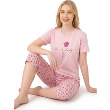 Sude Kadın Pembe Çiçek Desenli Kısa Kollu Pamuklu Rahat Kalıp Kaprili Pijama Takımı