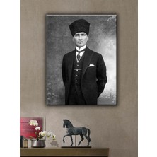 Lona Sanat Atatürk Temalı %100 Polyester Kanvas Tablo 50 x 70 Beyaz Renkli Dekoratif Parça