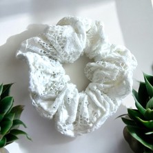 ALS Tasarım Dünyası Beyaz Renk Parlak Kumaş Güpürlü Simit Toka, Saç Tokası
