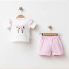 Bebeva Baby Kız Bebek Nakışlı ve Fiyonk Detaylı Fırfır Kollu Tişört ve Pembe Şort 2'li Takım